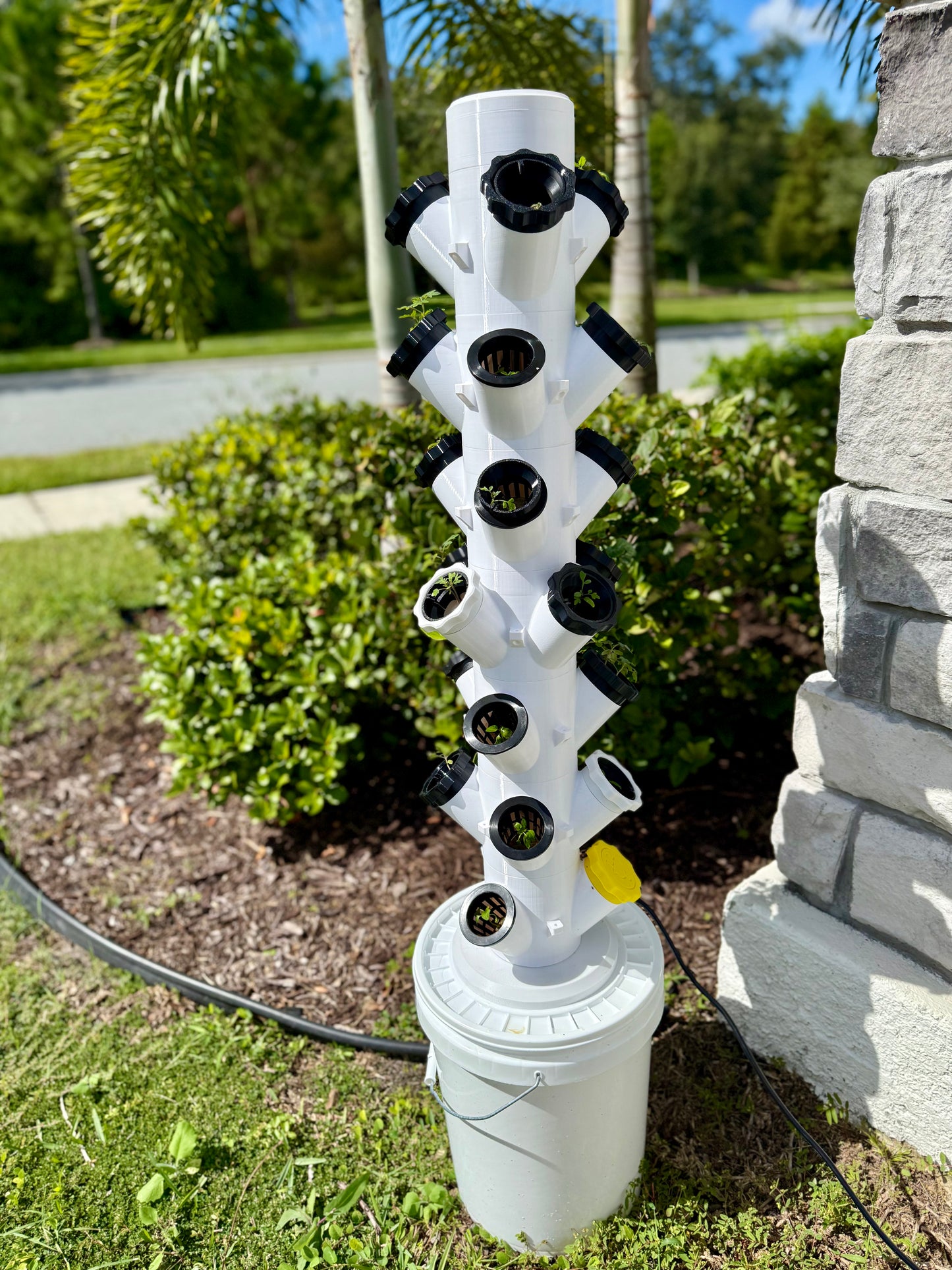 Hydroponic Tower Bundle, 24 Plant Cups, Garden Kit for Home Growers