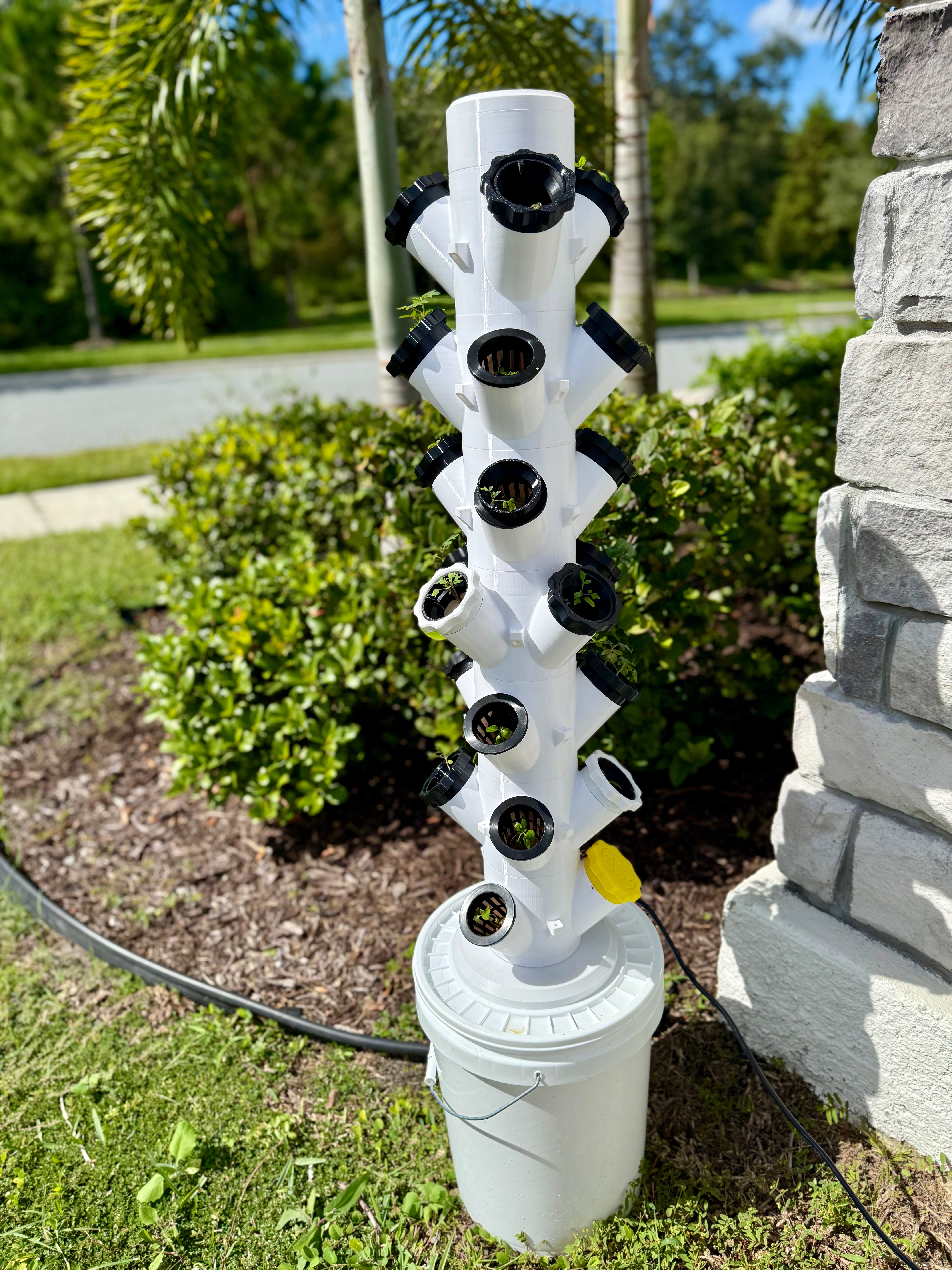 Hydroponic Tower Bundle, 24 Plant Cups, Garden Kit for Home Growers