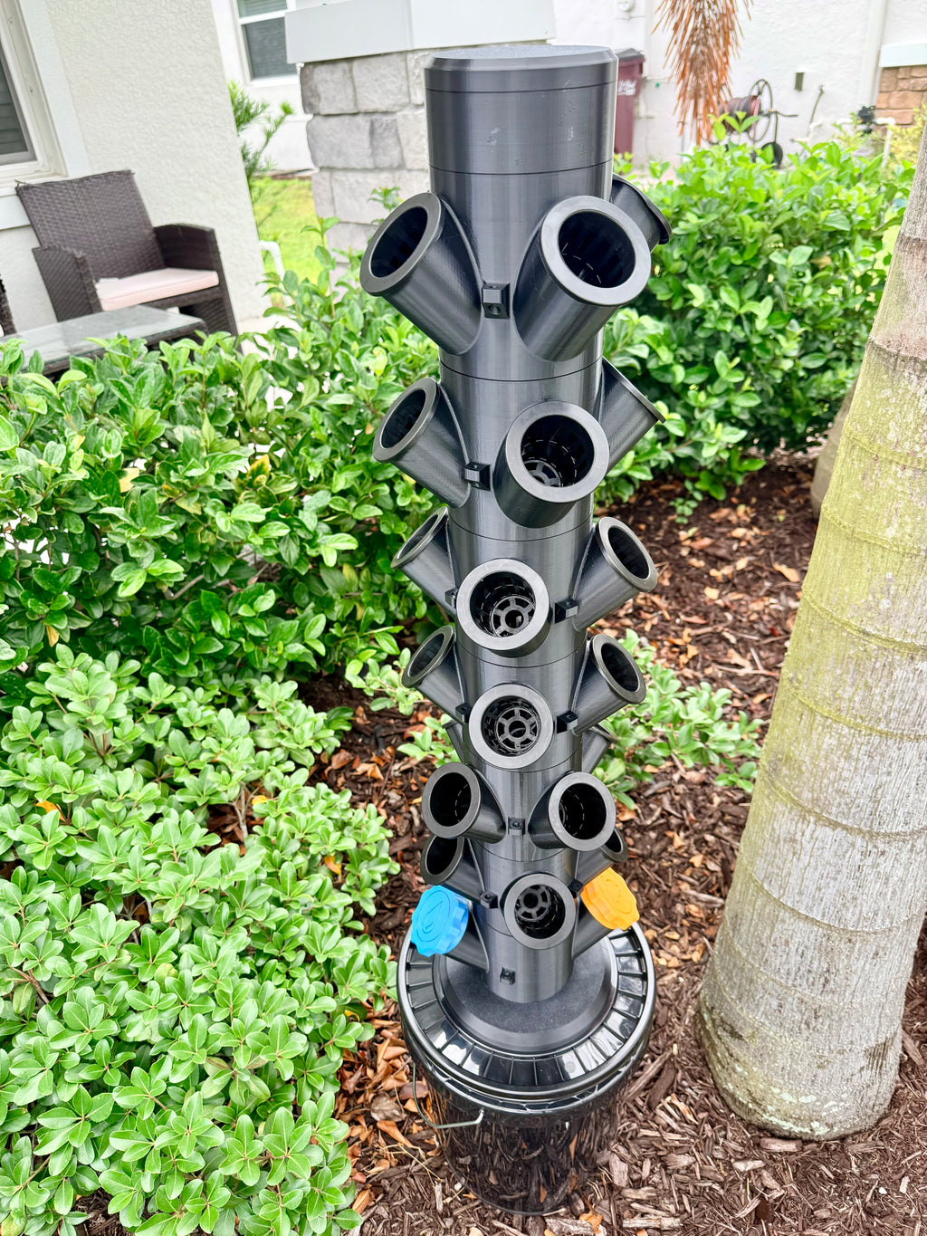 Hydroponic Tower Bundle, Black, 24 Plant Cups, Garden Kit for Home Growers