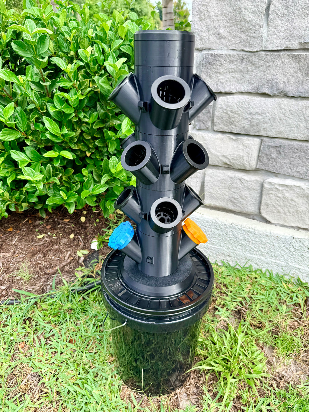 Hydroponic Tower Starter Kit, Black, 12 Plant Cups, Compact Garden Kit for Home Growers